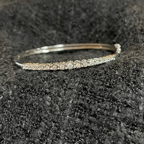 SOLD - Picture 3 of 4